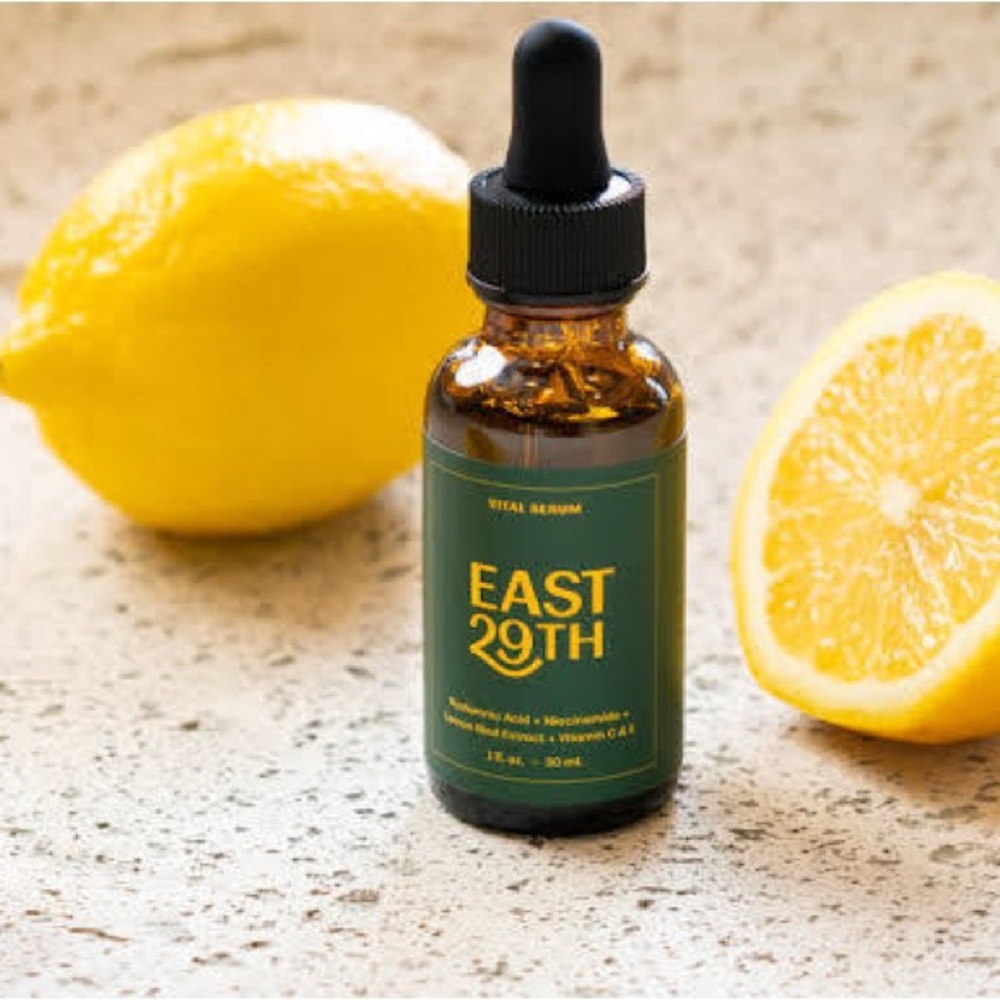 East 29th Vital Serum Hyaluronic Acid Niacinmide Lemon Rind Vit C & E 1.0 fl oz
